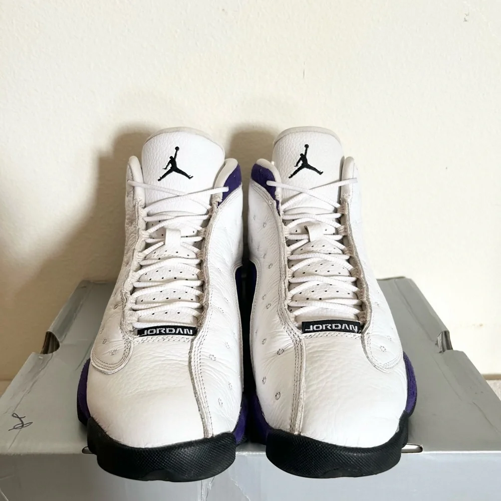 AUTHENTIC Jordan 13 Retro Lakers size 9 414571-105 2019 PRE-OWNED with OG BOX